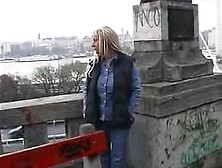 Handjob In The City 1