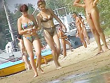 An Excellent Spy Cam Nude Beach Voyeur Video