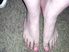 Very Nice Feet Facial On Big Breasted Woman Hispanic Fine Toes