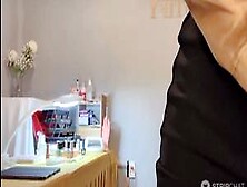 Jennie Spa Shows Her Colleague’S Pussy