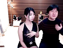 Korean Girlfriend Shows Her Sexy Body Live At Livekojas