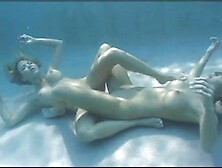 Underwater Lesbians Dildo Sex