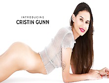 Introducing Cristin Gunn - Superbemodels