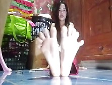 Stephanie's Amateur Filipina Foot Tease #5 (Dirty Stinky Socks)