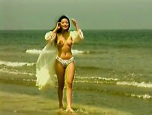 Shu Qi - Beach