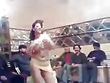 Une Danse Du Ventre Indienne