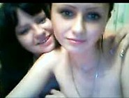 Horny Amateur Lesbians Friends Play On Cam New