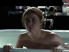 Amy Adams In Bath Tub – Batman V Superman: Dawn Of Justice