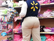 Nice Booty Walmart Worker. Flv