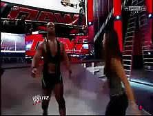 Wwe Raw Divas 1/7/13 Eve Torres Vs Kaitlyn