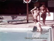 Klassieke Swingers Pret In Nudisten Resort
