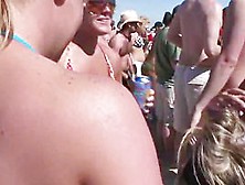 Springbreaklife Video: Coed Beach Party