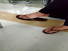 Amateur Lady Didn't Notice I Filmed Her Sexy Feet In Flip Flops