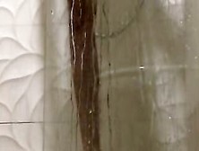 Petite Amateur 18 Yo With Bombshell Toes Takes A Piss On The Shower Glass