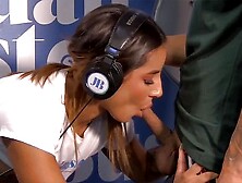 Natalia Garcia Pide Una Hamburgesa Para Chuparle La Polla Al Repartidor En Juan Bustos Podcast