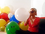 Beautiful Looners - Blow Up In 25 Beautiful Balloons