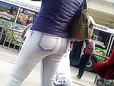 Nice Ass Blonde Milfs In Jeans