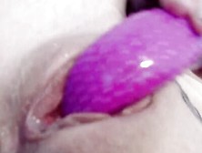 Vibrators And Butt Plugs Are The Only Things The Amateur Gal Is Using For Masturbation