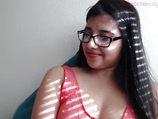 Webcam Slut Showing Off