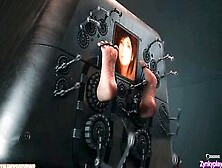 Anime 3D Tifa Bound Up Inside A Tickling Machine