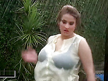 Afreen Khan Rain Mujra | Afreen Khan Sexy Dance In Rain