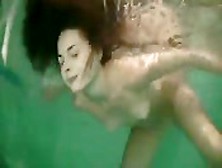 Sveta Smeshnaja Small Tits And Pussy Underwater