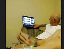 Old Guy Young Guy Stroking To Girls On Cam