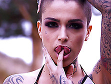 Amazing Blowjob Experience With Tattooed Babe Leigh Raven