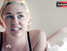 Miley Cyrus Dances In Bra And Panties – Miley Cyrus: Bangerz Tour