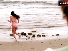 Chloe Bridges Sexy In Bikini – Mantervention