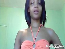 Mixed Girl Shows Her Body On Cam