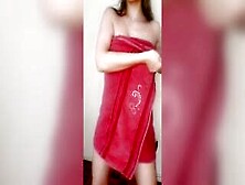 Sensual Dance When Gwtting Out Of The Shower For My Cam