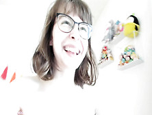 Hot Busty Babe Webcam Pussy Rubbing