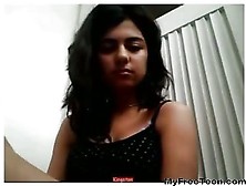 Indian Teen Tits Showing On Cam