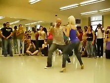 Modern Dance Demonstration For The Class