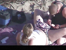 Estrangeiro - Voyeur Couple,  Two Lesbians Sex In Beach