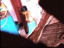 Indian Hot Boobs Mother Catch By Dressing