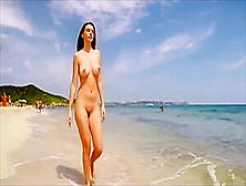 Young Alisa Amore -- Beautiful Nude Walking The Beach
