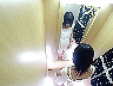 Personal Photography Black-Haired X Baby-Faced Girl Checking Clothes In The Fitting Room,  Secretly Filming Her. 657