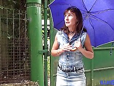 Cougar Mature De 45 Ans Baisée Dans Le Jardin [Full Video]