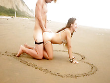Horny Girl Wet Slit Made Love On Public Beach Voyeur Part1