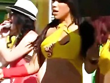 Race Girls With Yellow Tight Leggies