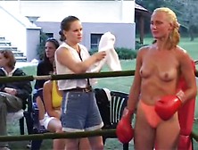 Svetlana Vs Lessja Topless Boxing