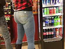 Pawg At The Gas Station