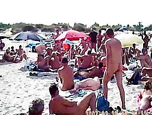 Voyeur Cam Catches A Beautiful Girl At A Nude Beach