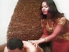 Indian Tranny Spreads Her Legs For Deep Anal