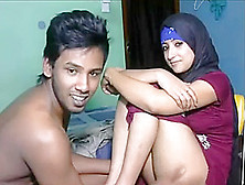 Pakistani Lovers Fuck In Hotel For Full Video Spetty. Link/uvh8Yd