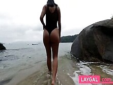 Girl Showing Off On The Beach And Paying A Blowjob - Sex On Of