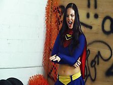 Straight – Supergirl Vs Evil Supergirl & Poison Ivy