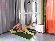 Regina Noir.  Yoga In Yellow Tights Doing Yoga In The Gym.  A Girl Without Panties Is Doing Yoga.  An Athlete Trains In A P
